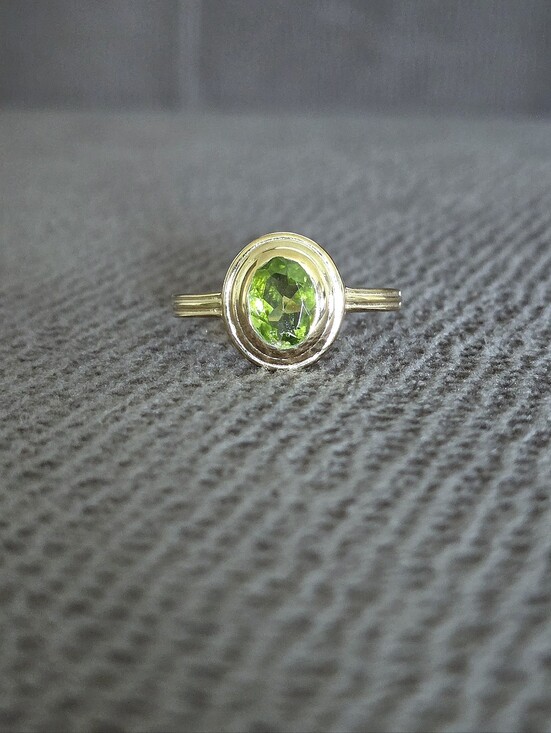 Shivam Jewelry - Shivam Oval Cut Peridot💚 Ring💍 - NWT